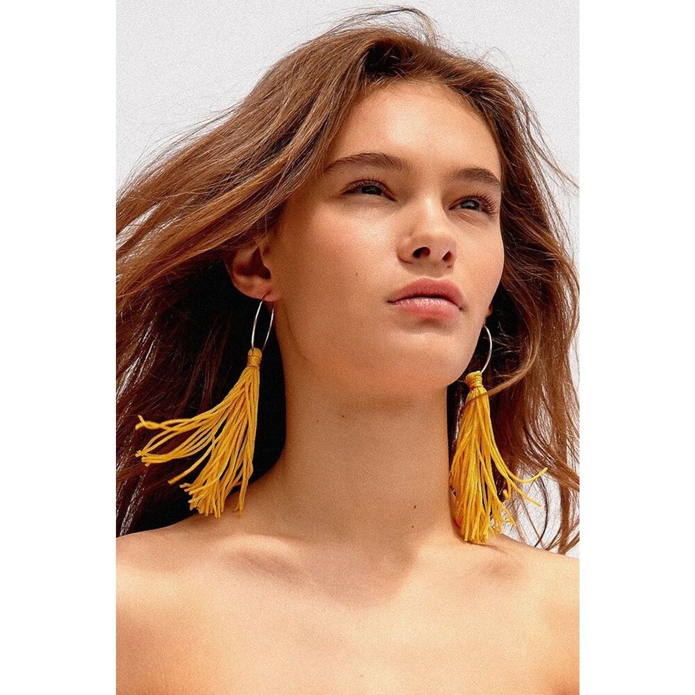 Urban Outfitters Women's Cordelia Tassel Hoop Earrings NWT 45 yellow